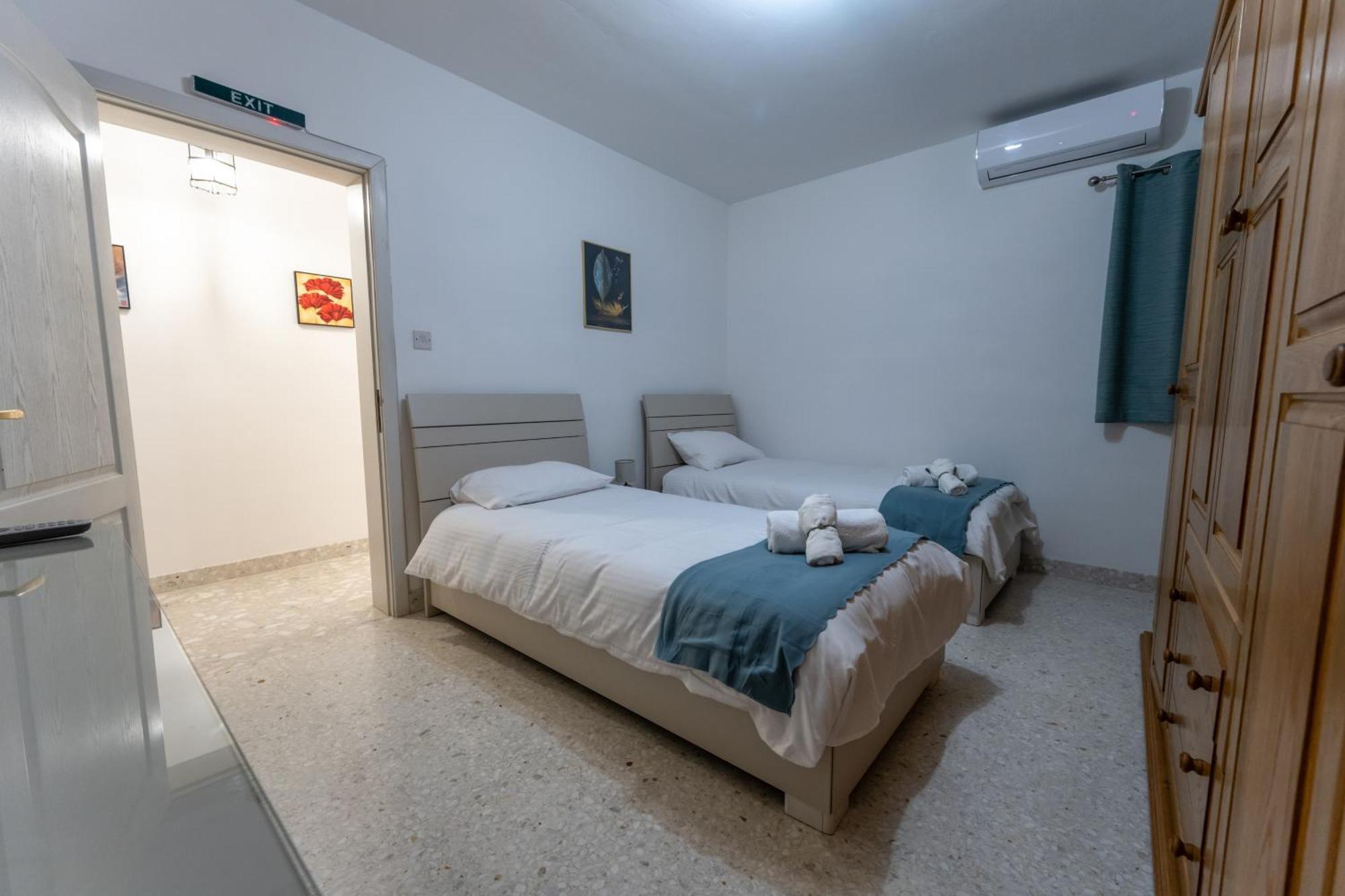 Spacious 3 Bedroom Apartment In The Heart Of St Julians San Ġiljan Extérieur photo